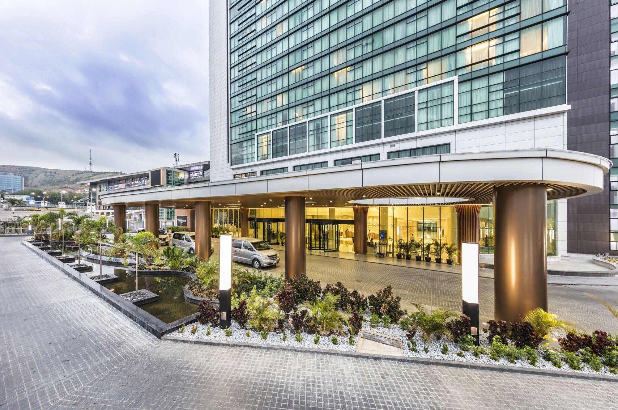 The Stanley Hotel & Suites Port Moresby Exteriör bild