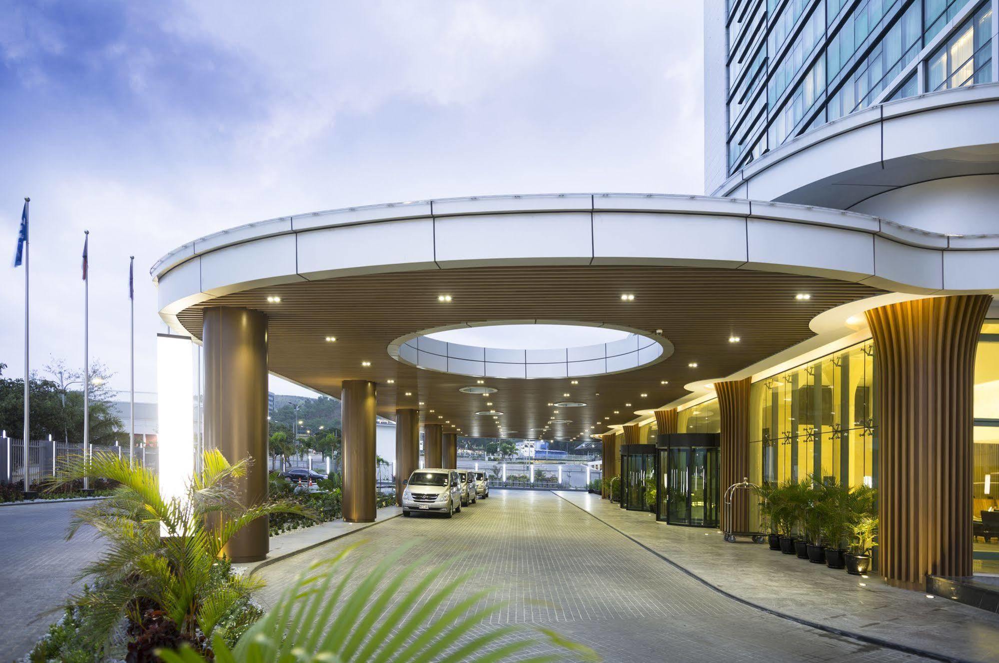 The Stanley Hotel & Suites Port Moresby Exteriör bild