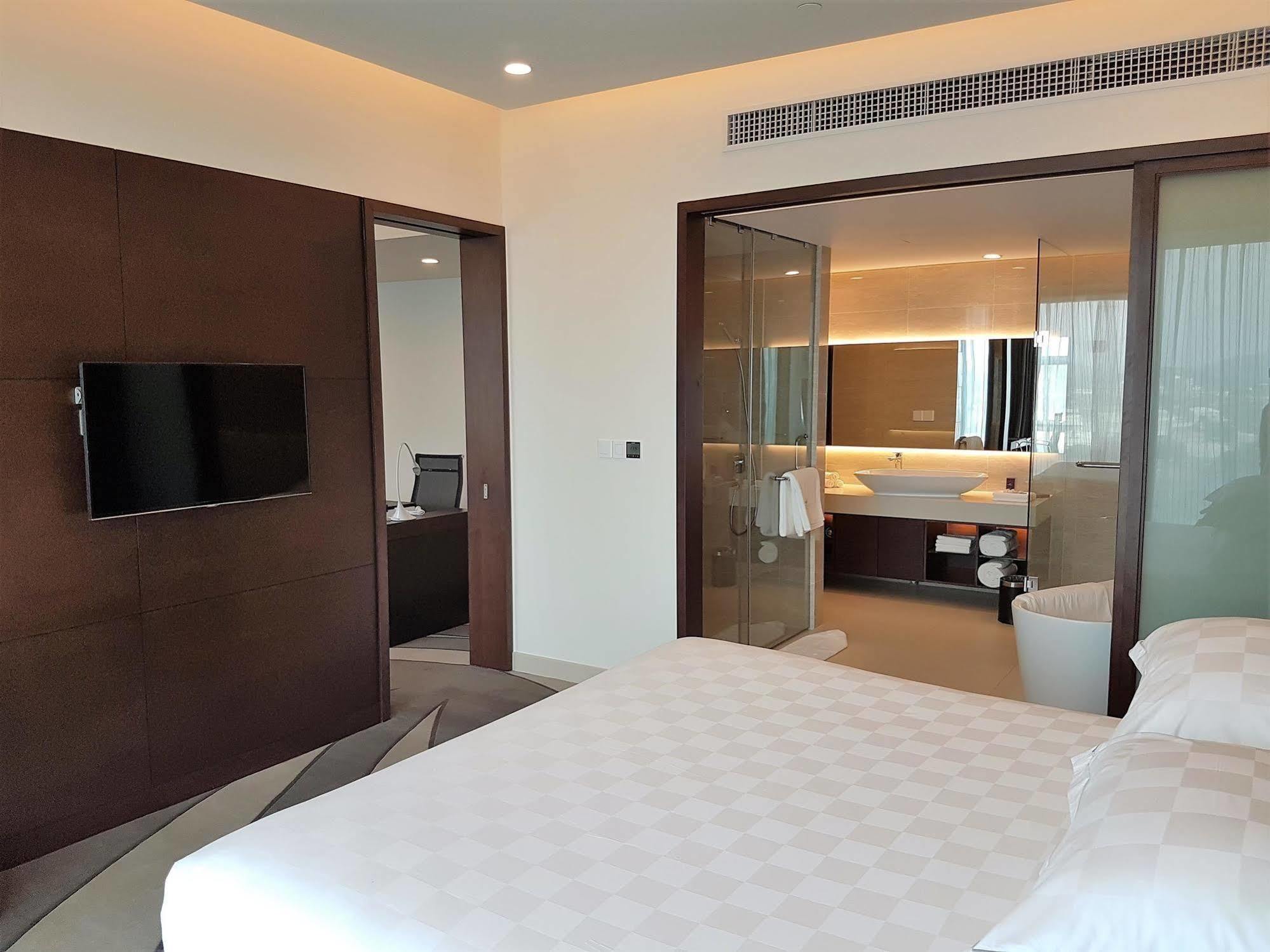 The Stanley Hotel & Suites Port Moresby Exteriör bild