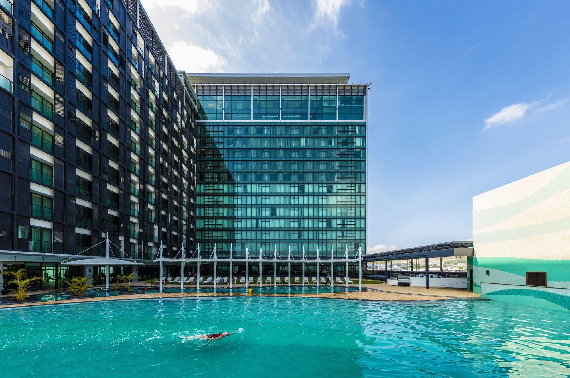 The Stanley Hotel & Suites Port Moresby Exteriör bild